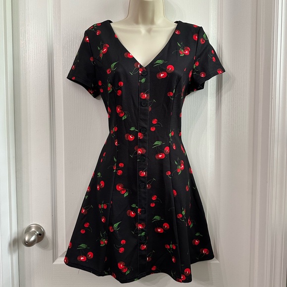 Black Cherry Retro Style Pinup Dress - Picture 1 of 4